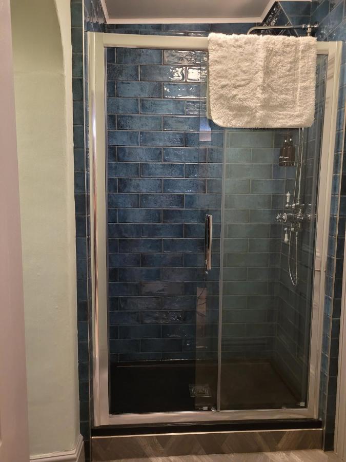 Afallon Townhouse Долгелай Екстериор снимка